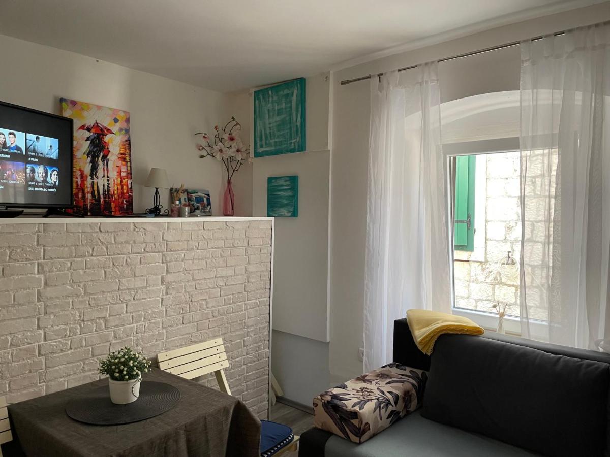 Apartment Chloe Трогир Экстерьер фото
