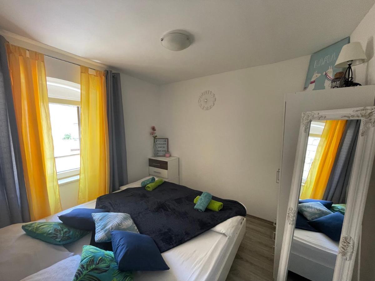 Apartment Chloe Трогир Экстерьер фото