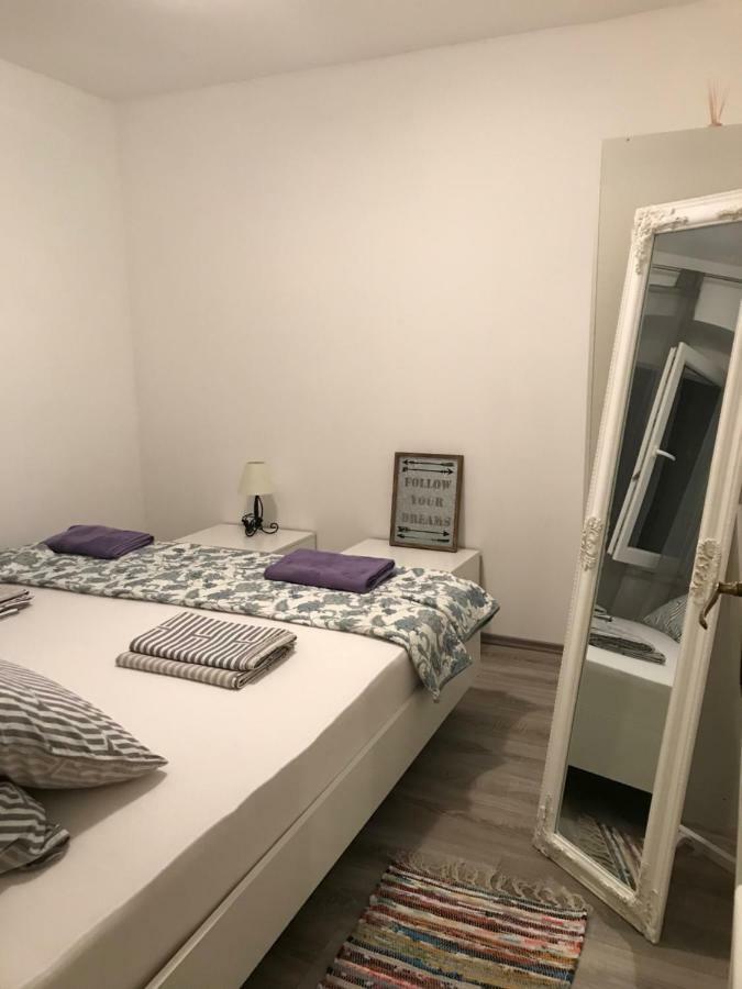 Apartment Chloe Трогир Экстерьер фото
